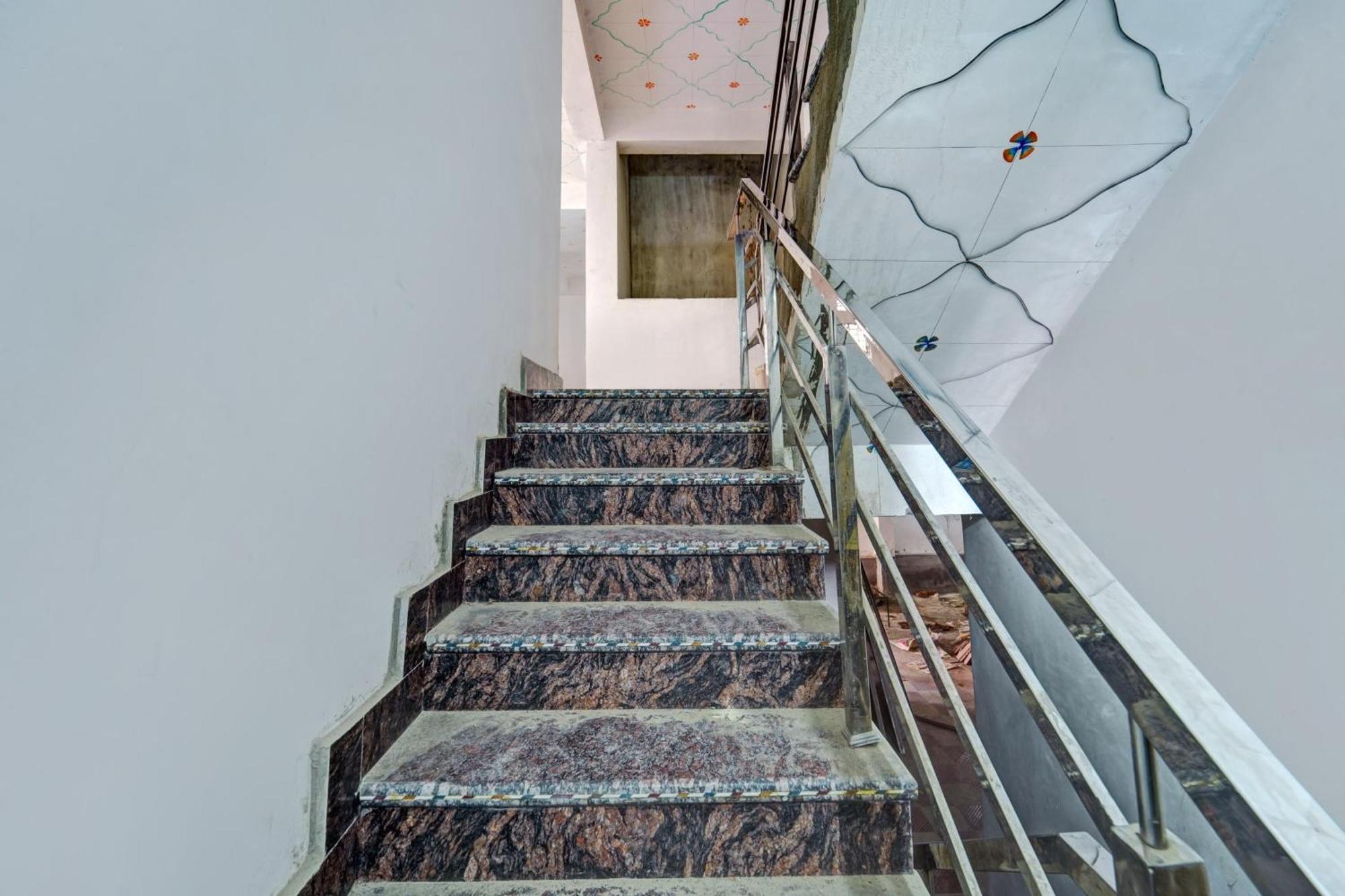 Hotel O S Square Guest House Patna  Esterno foto